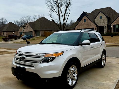 Used 2015 Ford Explorer Limited w/ Equipment Group 302A image 10