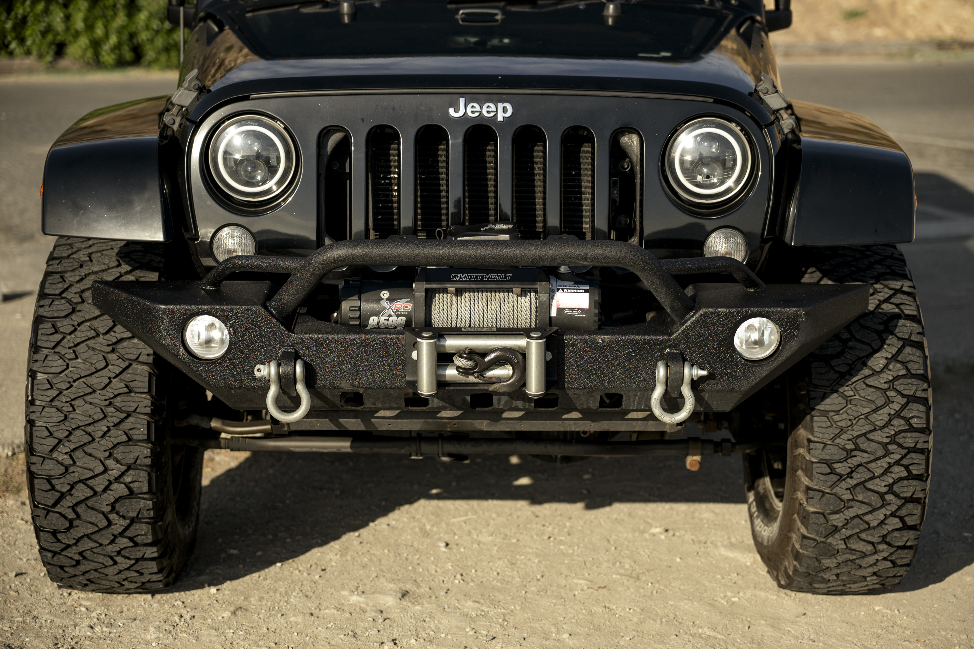Used 2015 Jeep Wrangler Unlimited Sahara w/ Connectivity Group AWD/4WD image 11