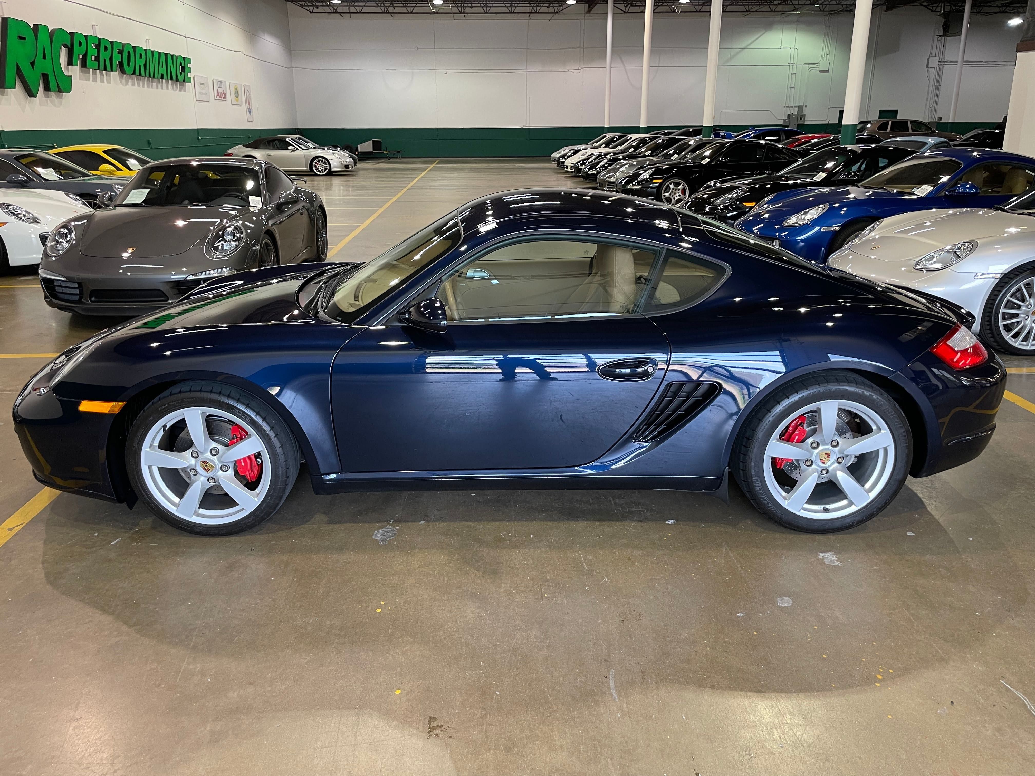 Used 2007 Porsche Cayman S RWD image 5