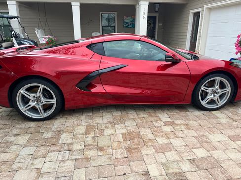 Used 2024 Chevrolet Corvette Stingray Premium Cpe w/ Z51 Performance Package RWD image 12