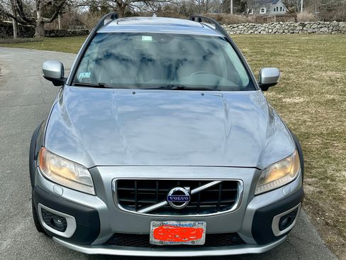 Used 2010 Volvo XC70 3.2 image 5