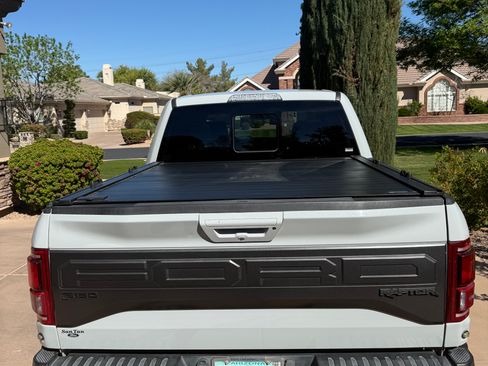 Used 2017 Ford F150 Raptor w/ Equipment Group 802A Luxury image 10