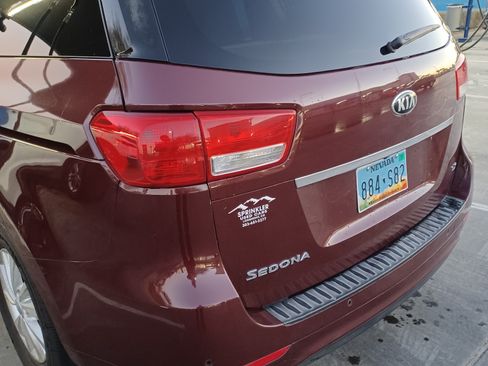 Used 2016 Kia Sedona LX w/ Option Group 020 image 17