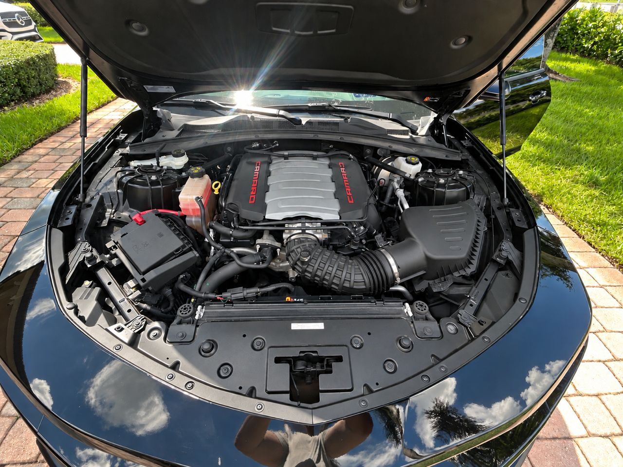 Used 2022 Chevrolet Camaro SS RWD image 11