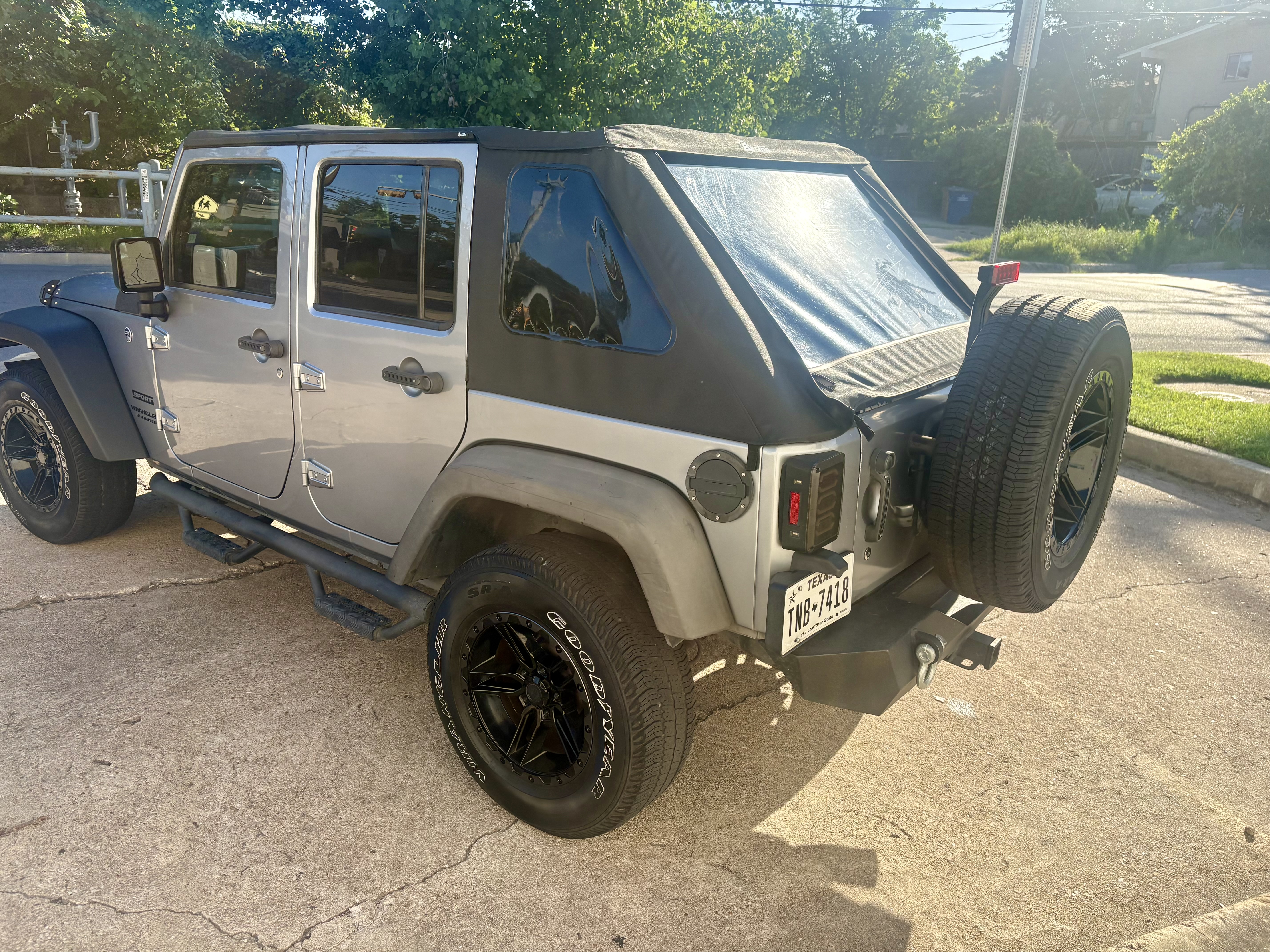 Used 2016 Jeep Wrangler Unlimited Sport w/ Quick Order Package 24S AWD/4WD image 19