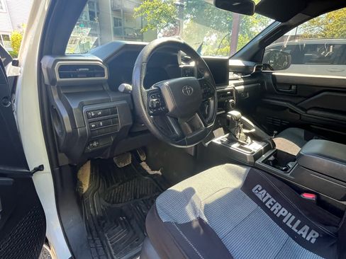 Used 2025 Toyota Tacoma SR RWD image 10