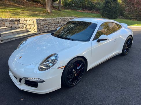 Used 2014 Porsche 911 Carrera 4S image 4