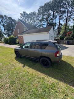 Used 2015 Jeep Compass Sport w/ Power Value Group FWD image 6