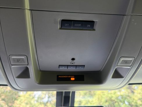 Used 2015 GMC Sierra 2500 SLE w/ SLE Preferred Package image 19