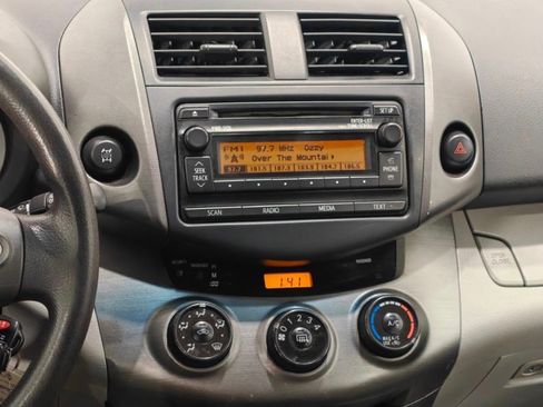 Used 2012 Toyota RAV4 4WD w/ Value Pkg image 2