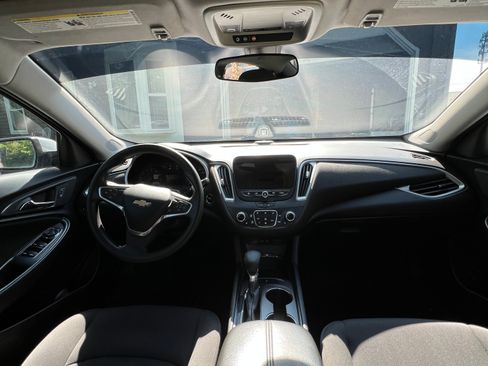 Used 2022 Chevrolet Malibu LT FWD image 16