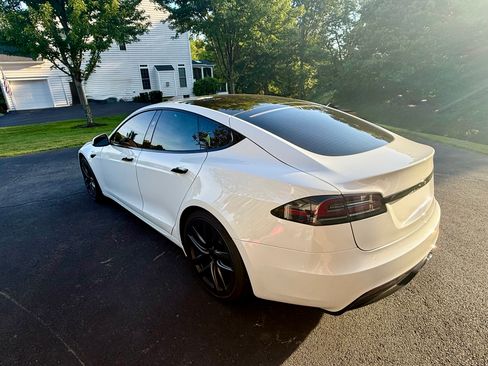 Used 2024 Tesla Model S AWD/4WD image 8
