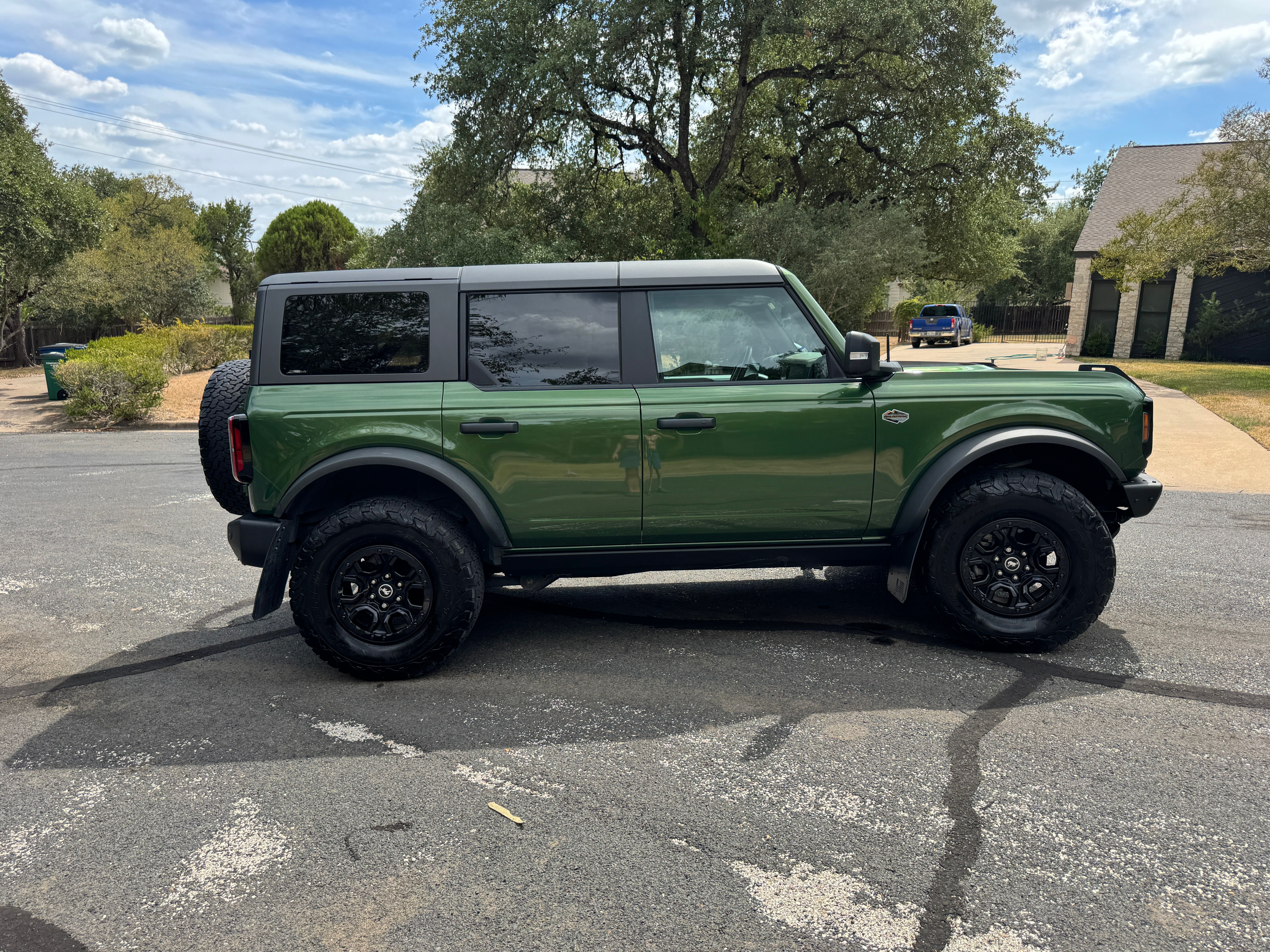Used 2023 Ford Bronco Wildtrak AWD/4WD image 12