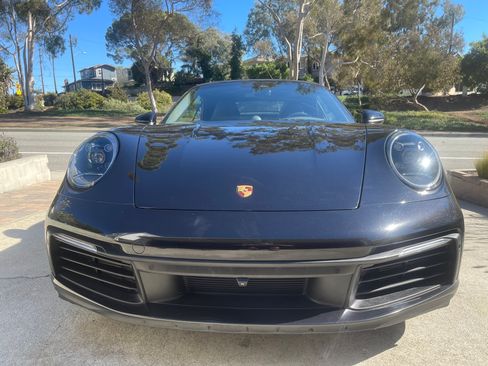 Used 2021 Porsche 911 Carrera image 18