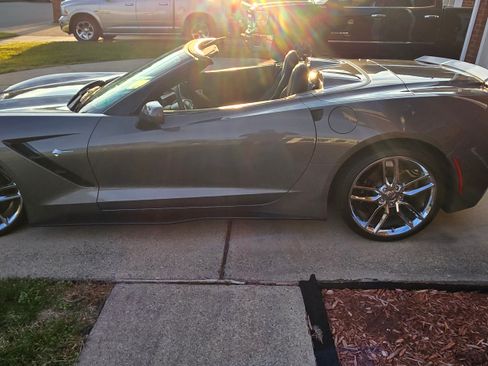 Used 2015 Chevrolet Corvette Stingray Convertible w/ 3LT Preferred Equipment Group image 9