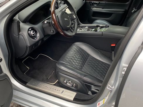 Used 2018 Jaguar XJ L Portfolio AWD/4WD image 13