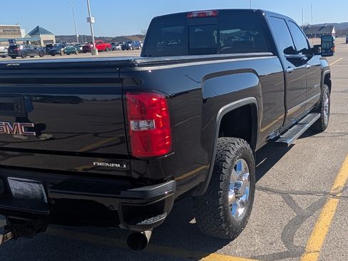 Used 2018 GMC Sierra 3500 Denali w/ Duramax Plus Package image 5