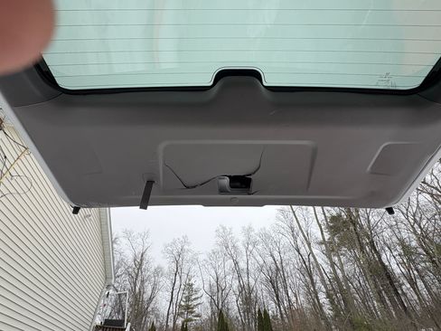 Used 2015 Honda Pilot LX image 2