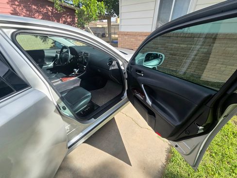Used 2007 Lexus IS 250 image 9