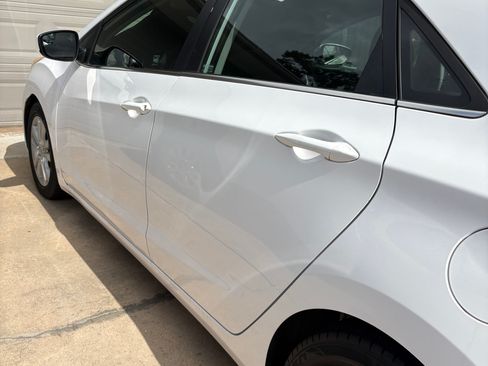 Used 2014 Hyundai Elantra GT FWD image 12