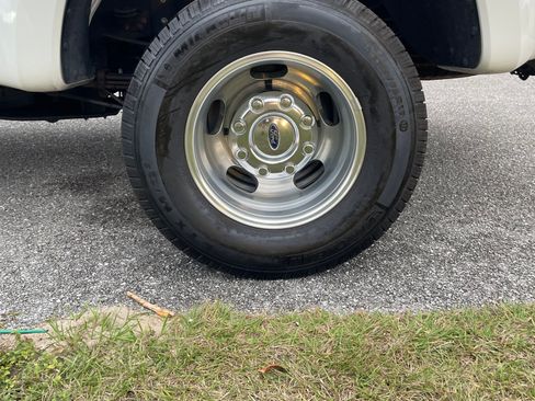 Used 2020 Ford F350 Platinum image 12