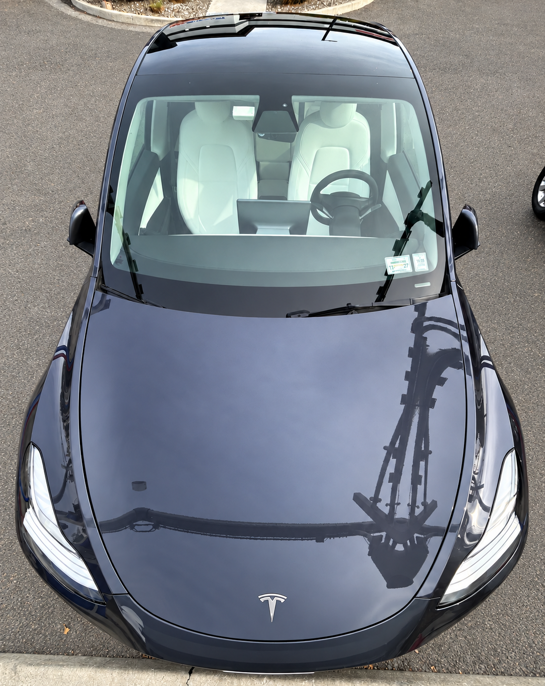 Used 2021 Tesla Model Y Long Range AWD/4WD image 1