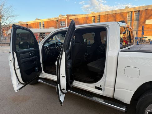 Used 2021 RAM 1500 Big Horn image 8
