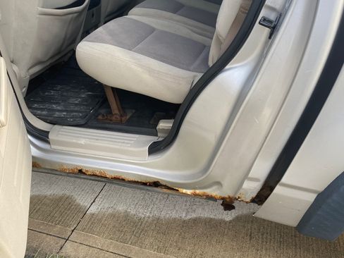 Used 2007 Ford Explorer Sport Trac XLT image 12