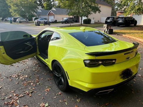 Used 2019 Chevrolet Camaro LT w/ RS Package image 15