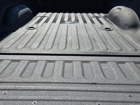 Used 2019 RAM 3500 Laramie image 10