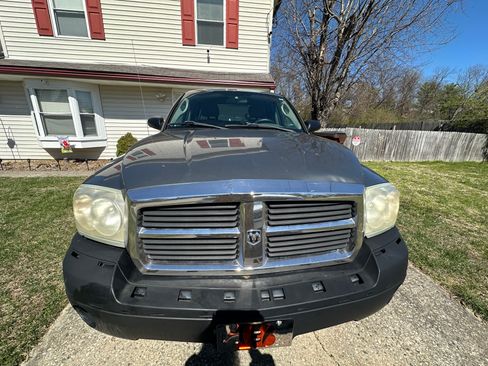 Used 2006 Dodge Dakota SLT image 2