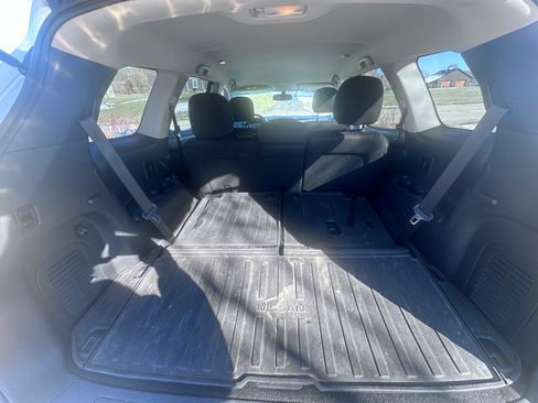 Used 2015 Nissan Pathfinder SV w/ Trailer Tow Package image 13