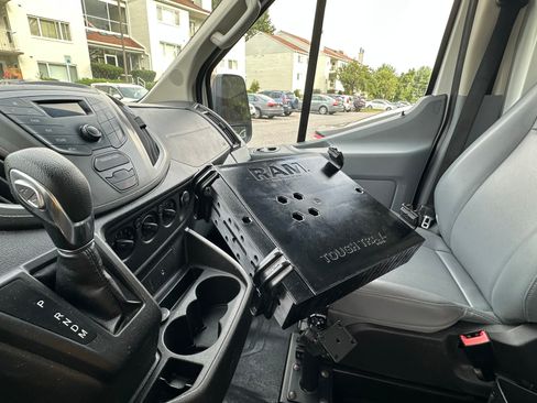 Used 2015 Ford Transit 250 148 Medium Roof image 17