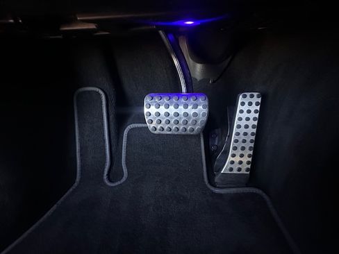 Used 2017 Mercedes-Benz S 550 Sedan image 29