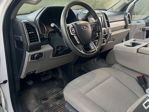 Used 2022 Ford F350 XLT w/ XLT Value Package image 5