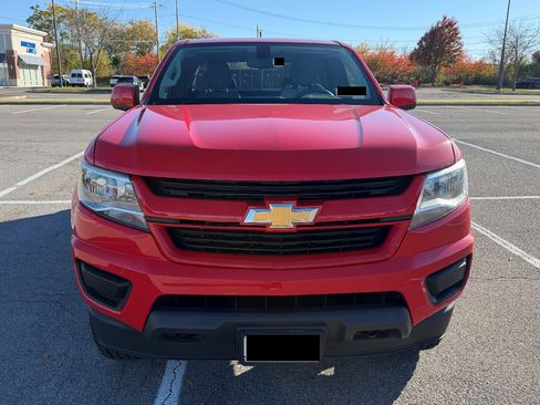 Used 2019 Chevrolet Colorado W/T w/ Custom Special Edition image 4