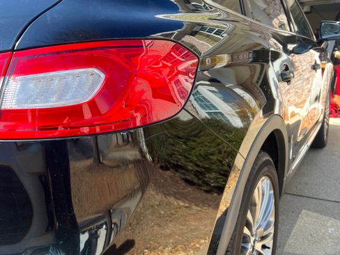 Used 2018 Lincoln MKX Reserve w/ Driver Assistance Package image 6