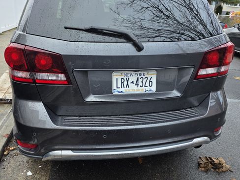 Used 2018 Dodge Journey Crossroad w/ Nav & Sun Group image 6