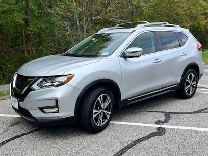 Used 2017 Nissan Rogue SL w/ SL Premium Package