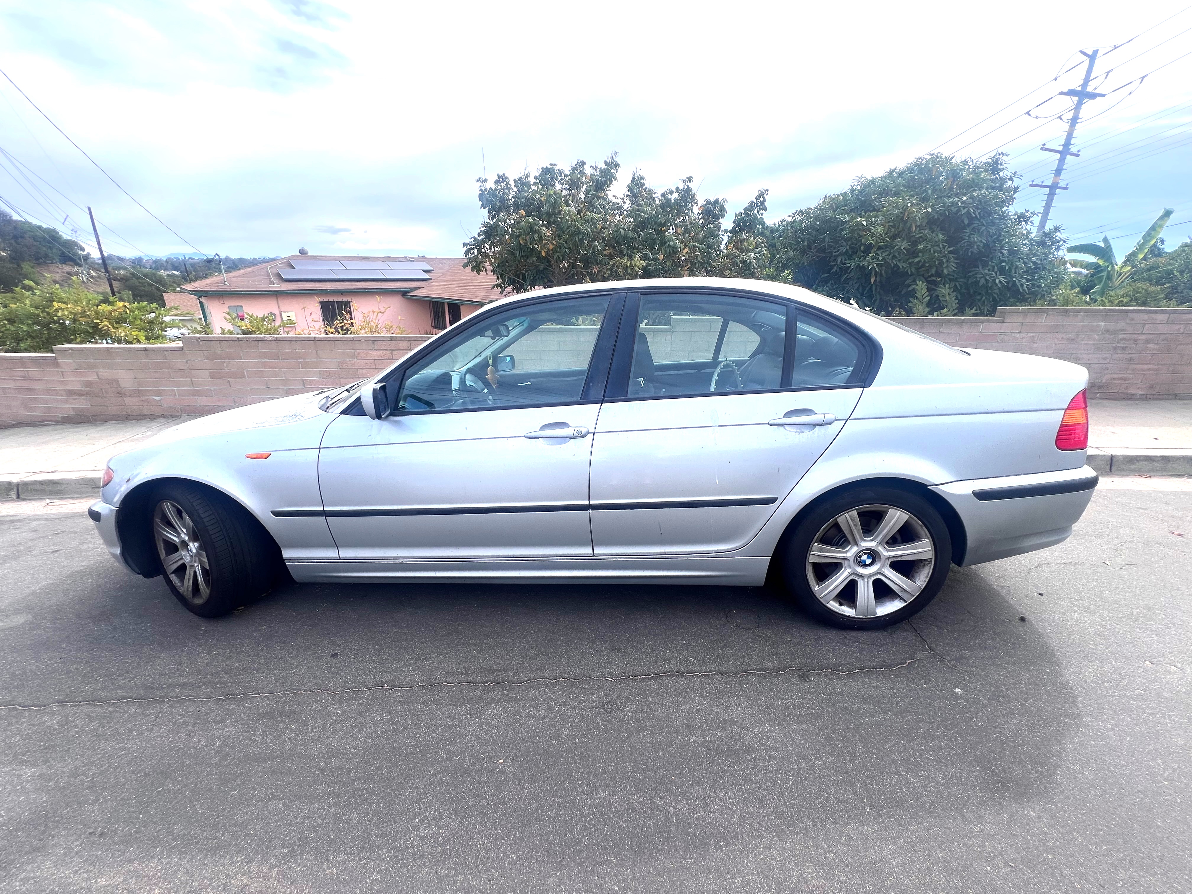 Used 2003 BMW 325i Sedan RWD image 1