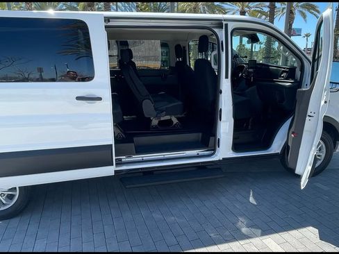 Used 2021 Ford Transit 350 XLT image 4