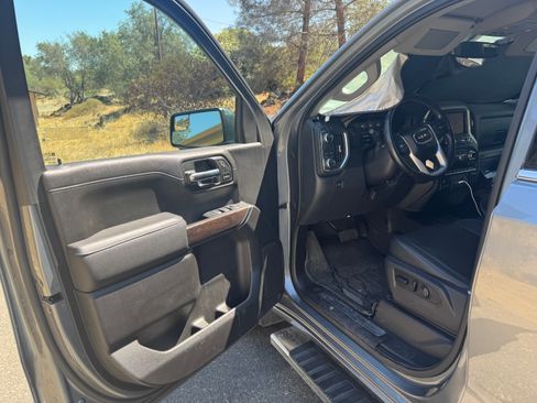 Used 2021 GMC Sierra 1500 SLT RWD image 12