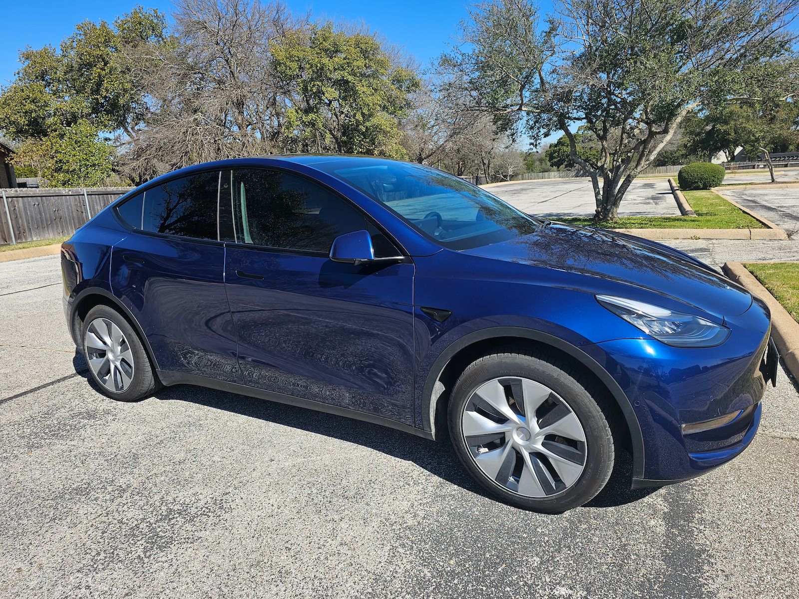 Used 2021 Tesla Model Y Long Range AWD/4WD image 4