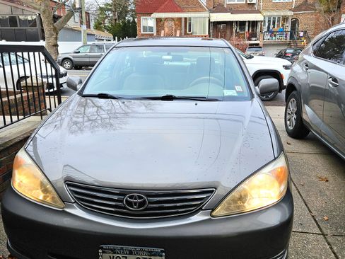 Used 2003 Toyota Camry LE image 1