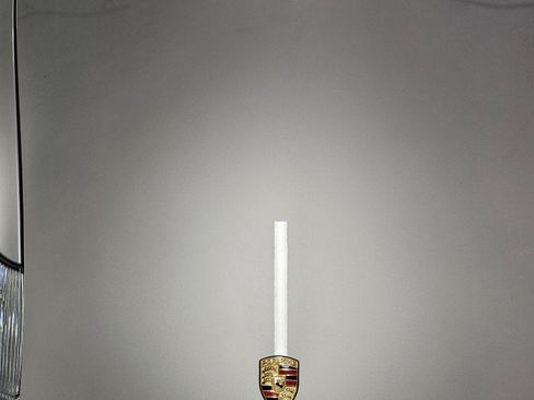 Used 2002 Porsche 911 Cabriolet image 9