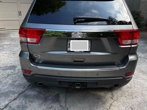 Used 2012 Jeep Grand Cherokee Overland Summit RWD image 6