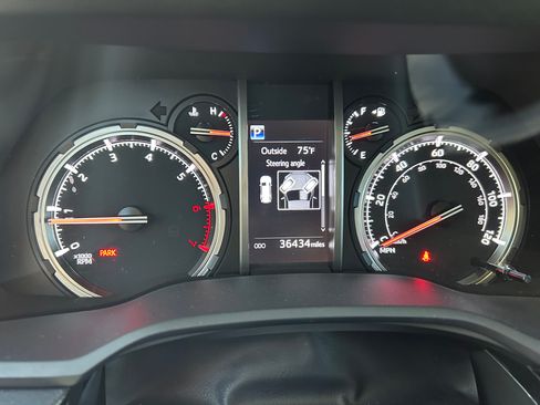 Used 2024 Toyota 4Runner TRD Off-Road Premium w/ Off Road Premium Plus Package AWD/4WD image 6