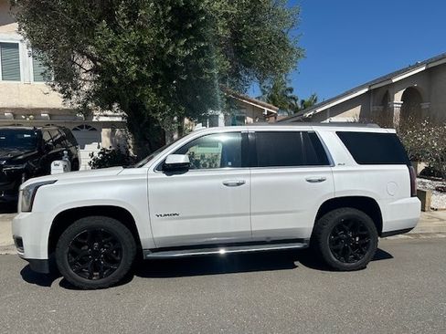 Used 2017 GMC Yukon SLT w/ Open Road Package image 4