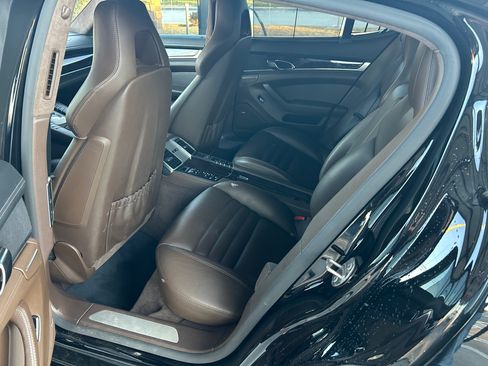 Used 2016 Porsche Panamera GTS image 15