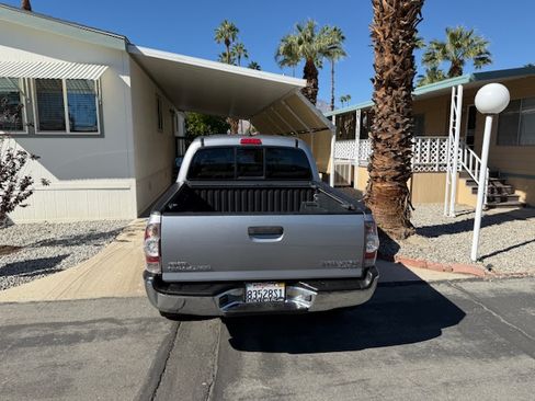 Used 2015 Toyota Tacoma PreRunner image 5